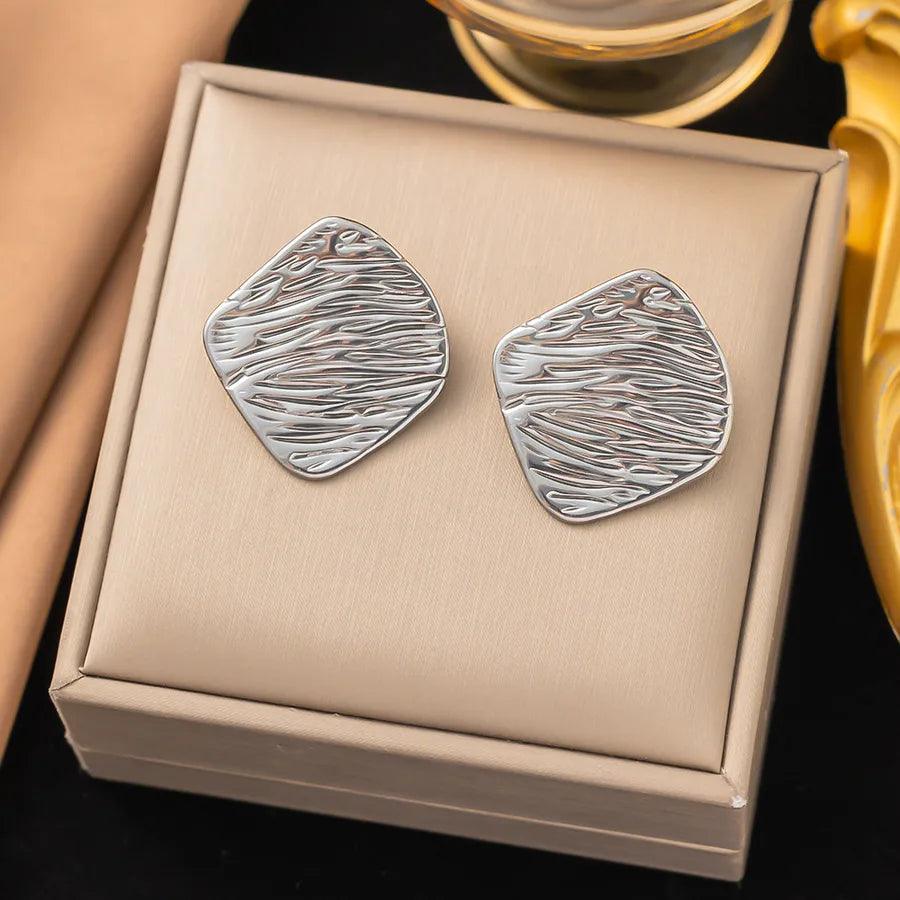 1 Pair Simple Style Geometric Round Solid Color Plating Titanium Steel Earrings Ear Studs - Lilah jewellery boutique 